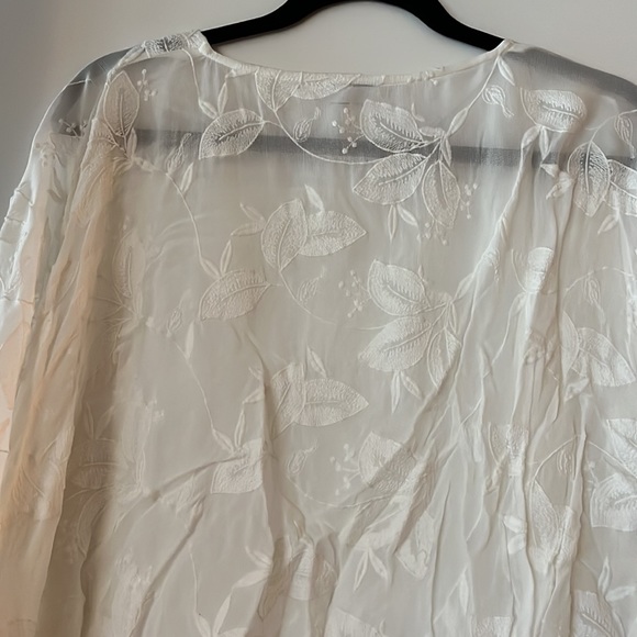 Ever New Melbourne White sheer camisole (One Size) - Picture 2 of 4